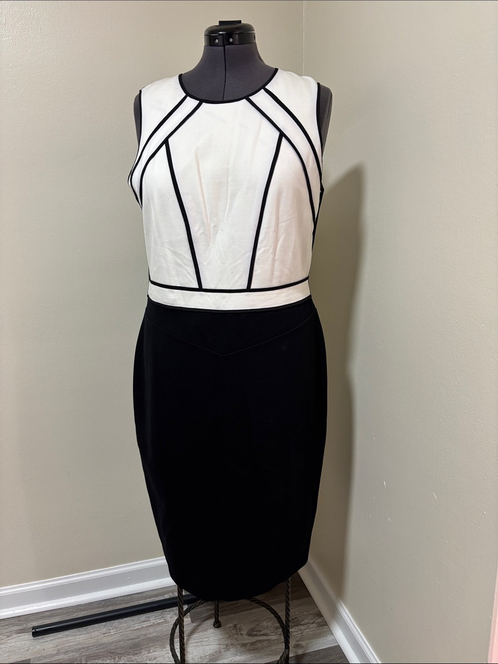 White House Black Market, Two-Tone Black and White Sheath Dress